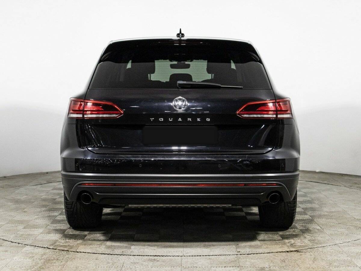 Купить Volkswagen Touareg с пробегом. Фото: #5