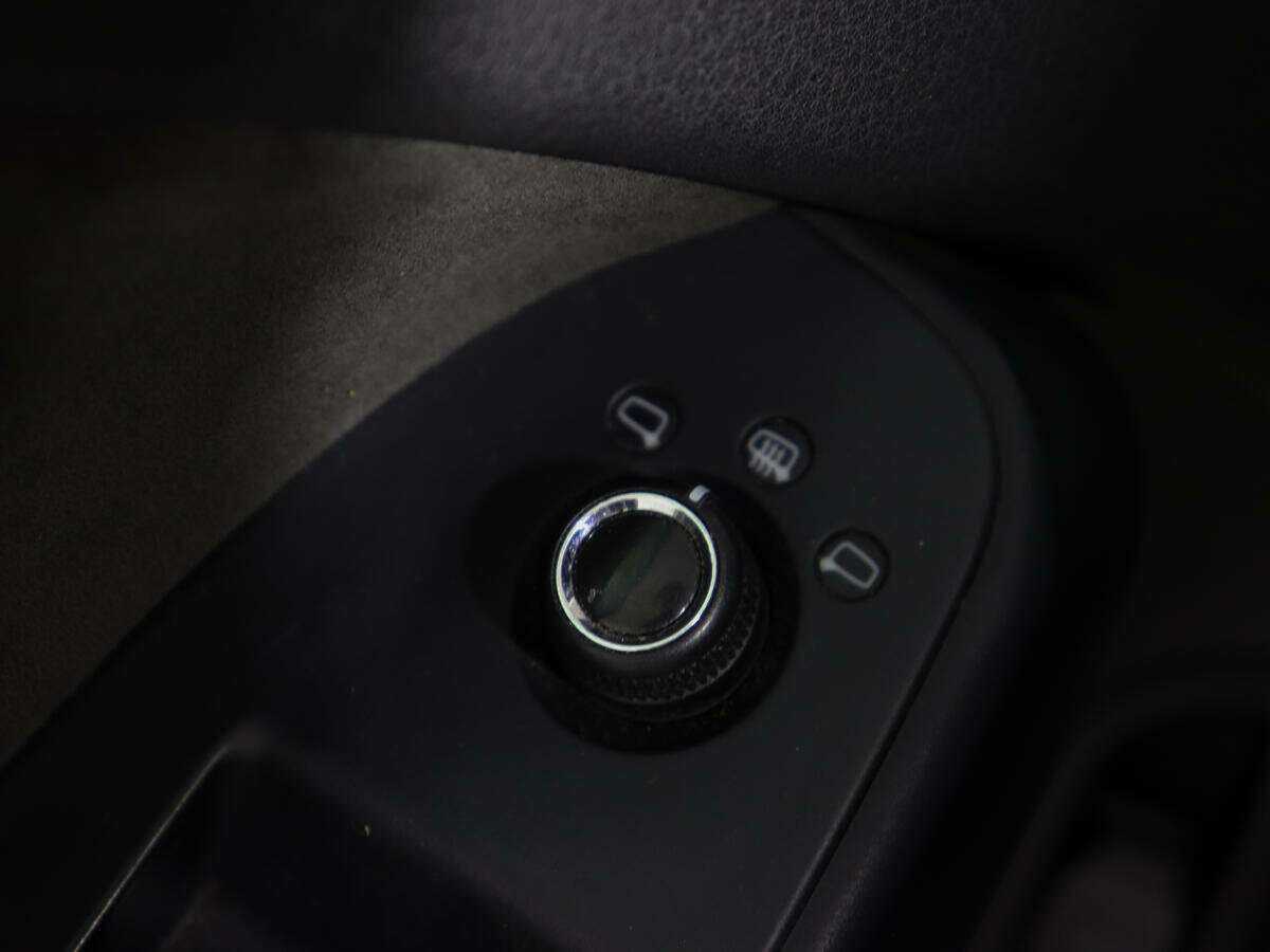 Купить Audi A4 с пробегом. Фото: #13