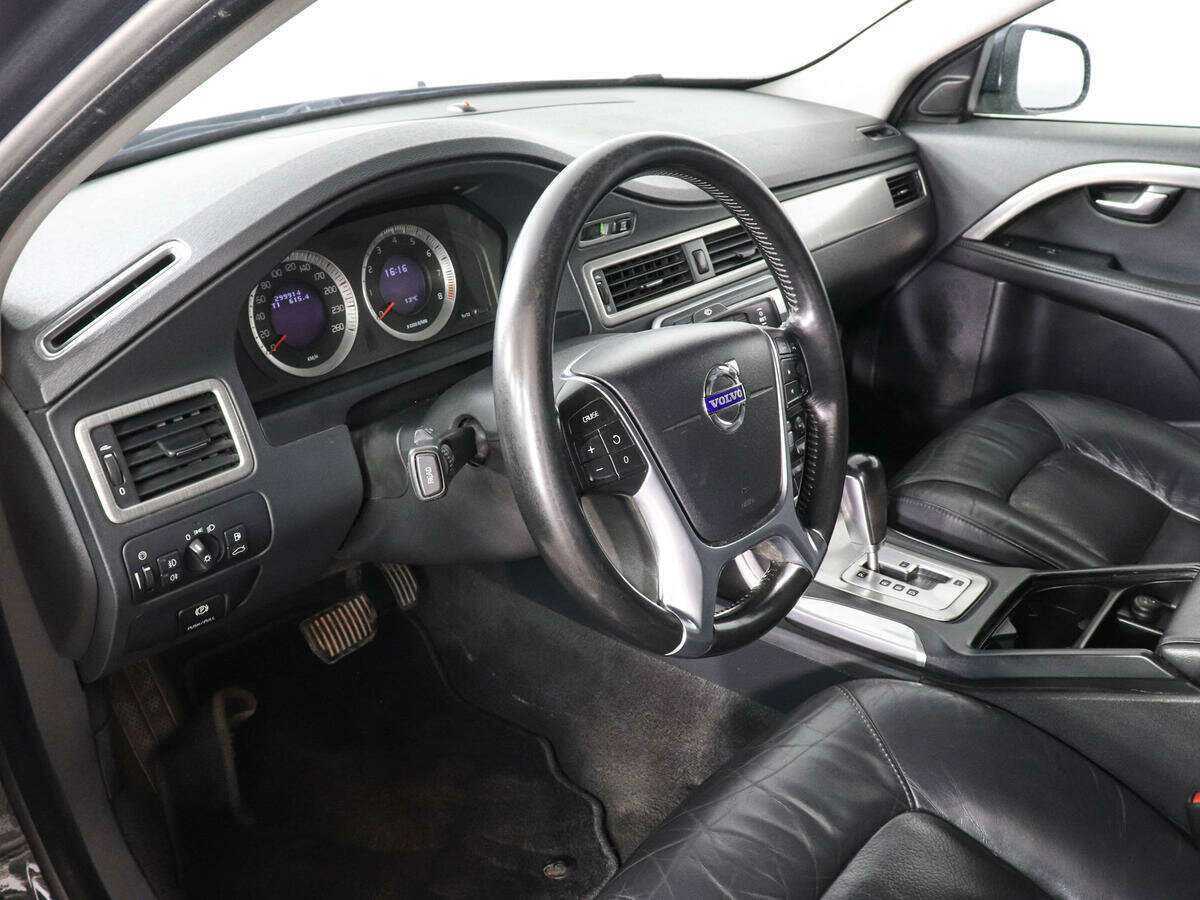 Купить Volvo S80 с пробегом. Фото: #4