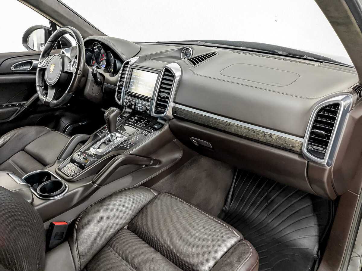 Купить Porsche Cayenne с пробегом. Фото: #10