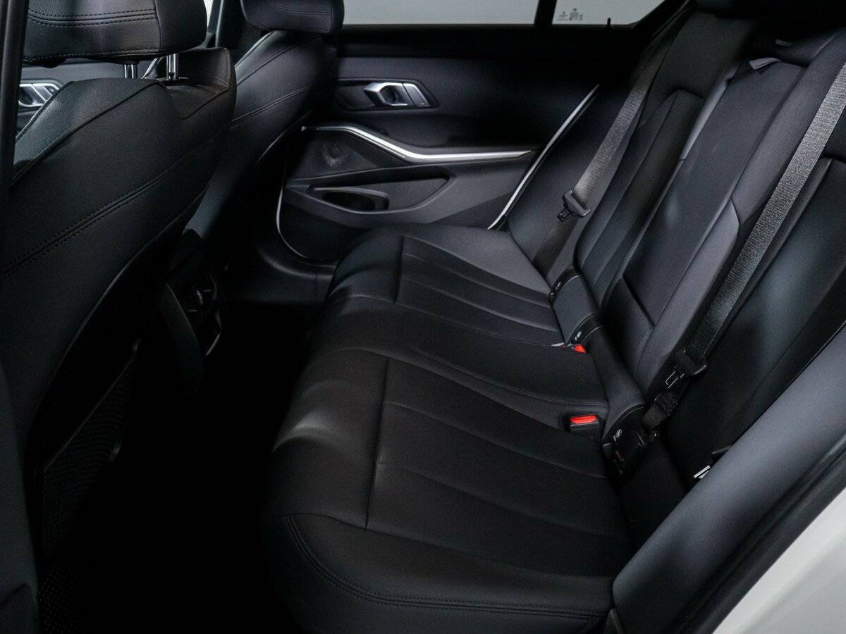 Купить BMW 3 серии с пробегом. Фото: #9