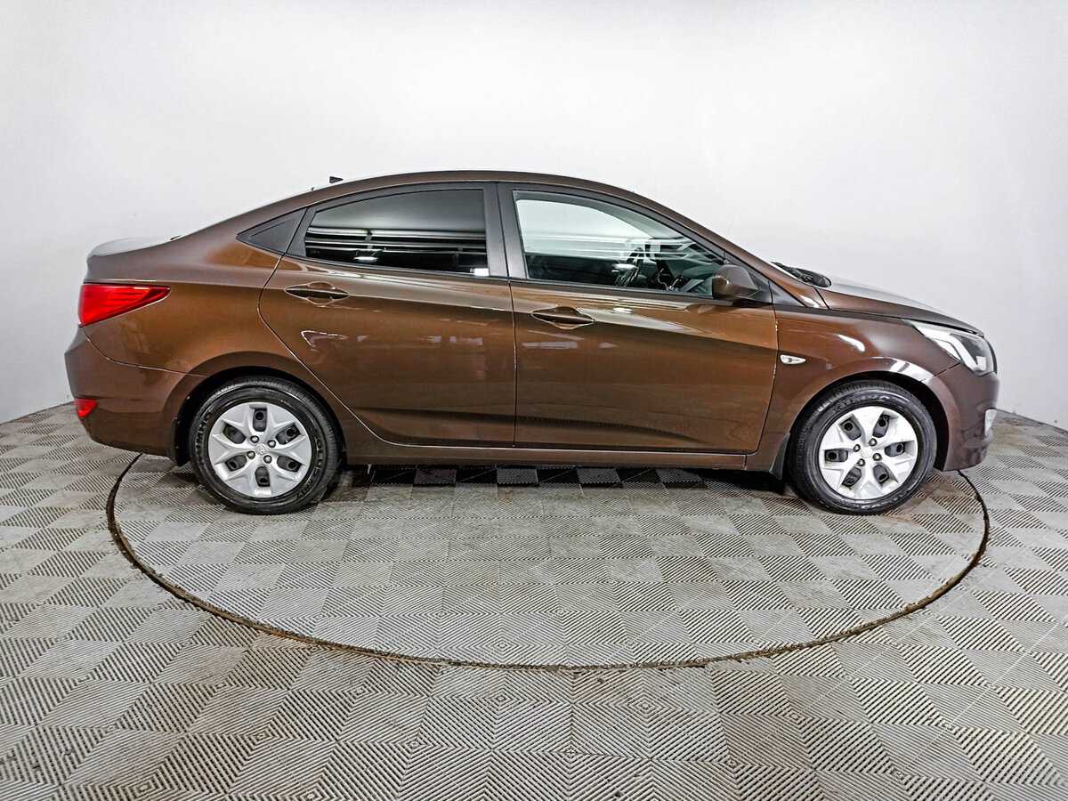 Купить Hyundai Solaris с пробегом. Фото: #3