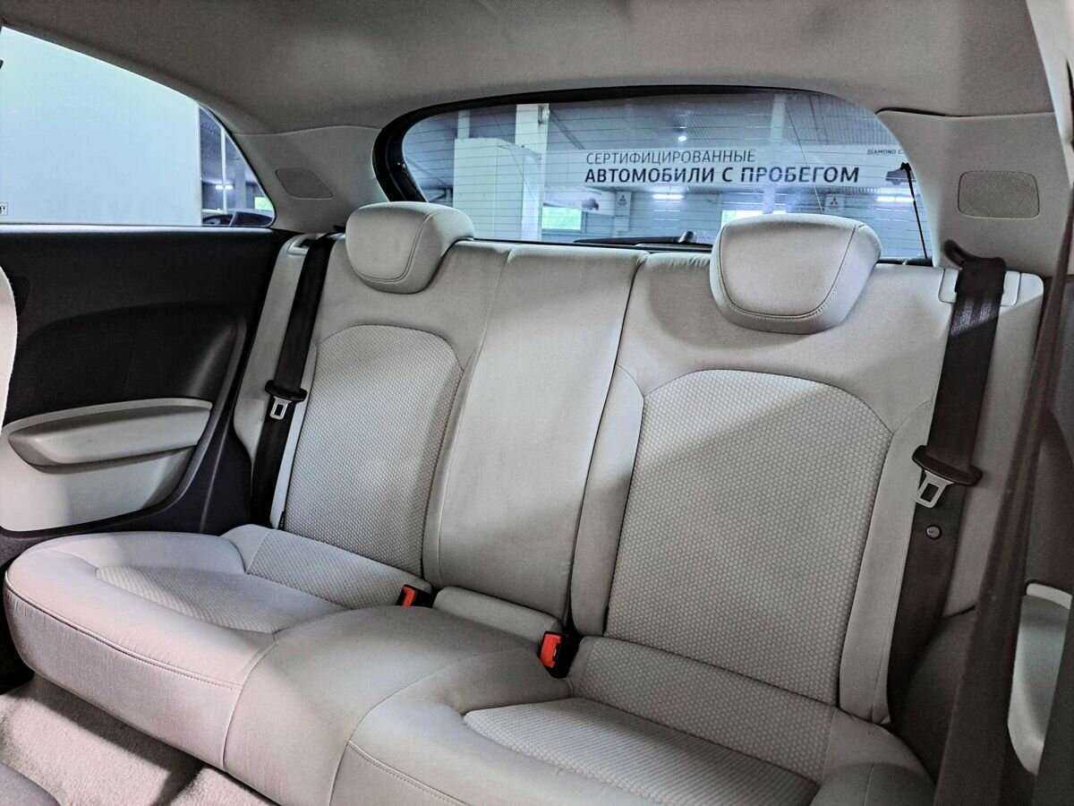 Купить Audi A1 с пробегом. Фото: #9