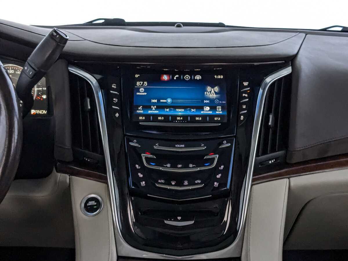 Купить Cadillac Escalade с пробегом. Фото: #16