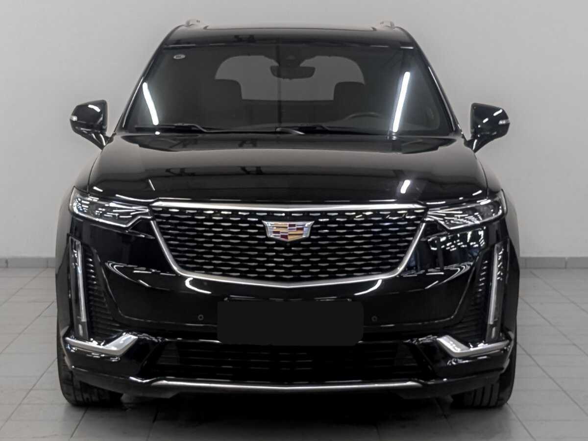 Купить Cadillac XT6 с пробегом. Фото: #1