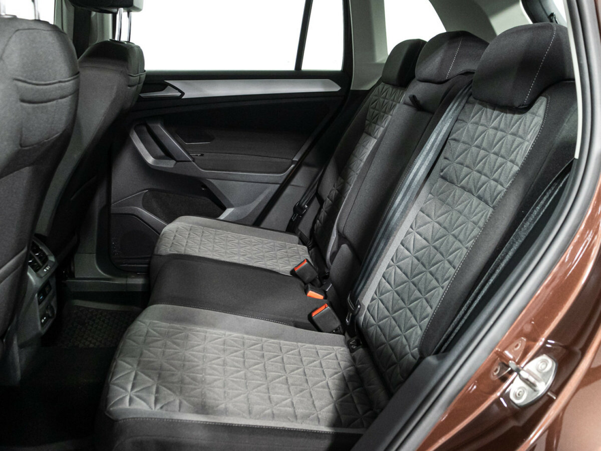 Купить Volkswagen Tiguan с пробегом. Фото: #9