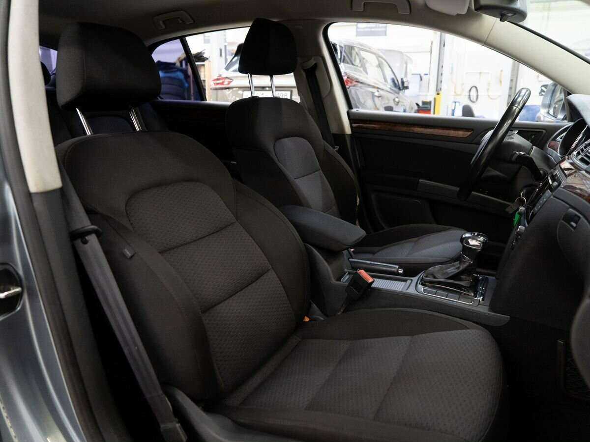 Купить Skoda Superb с пробегом. Фото: #10