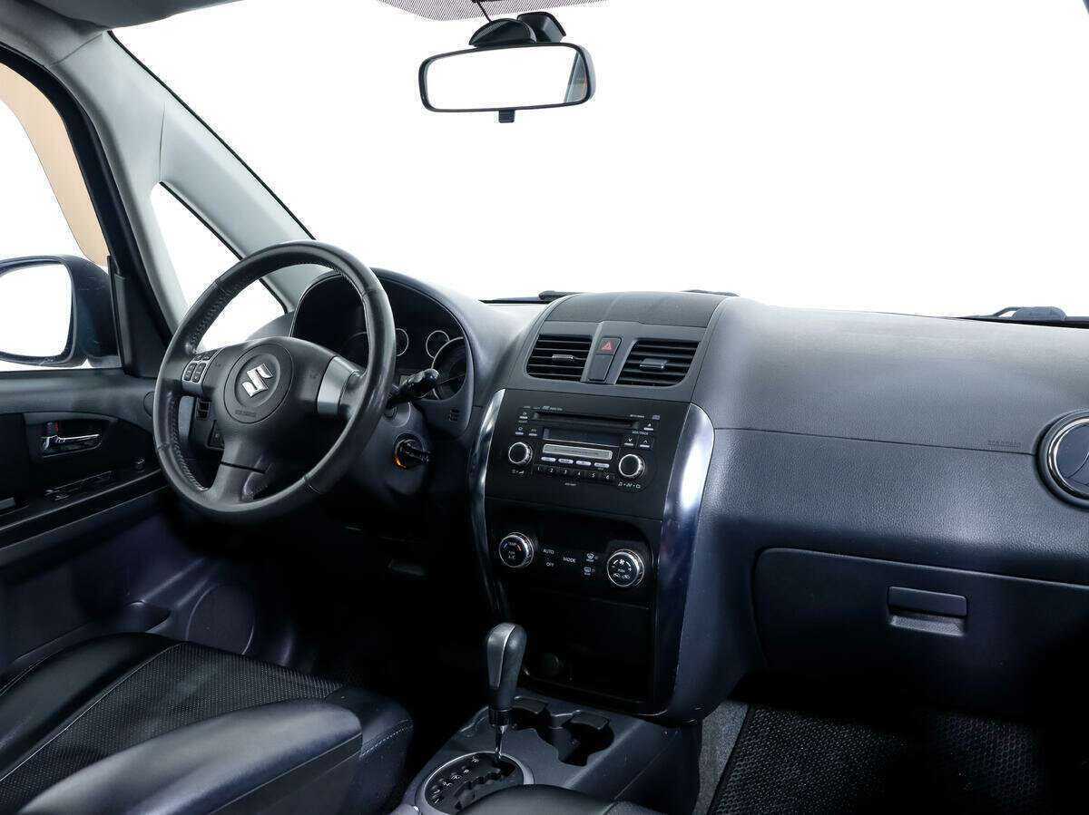 Купить Suzuki SX4 с пробегом. Фото: #8
