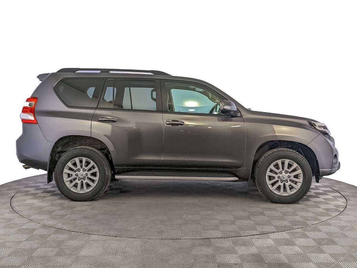 Купить Toyota Land Cruiser Prado с пробегом. Фото: #3