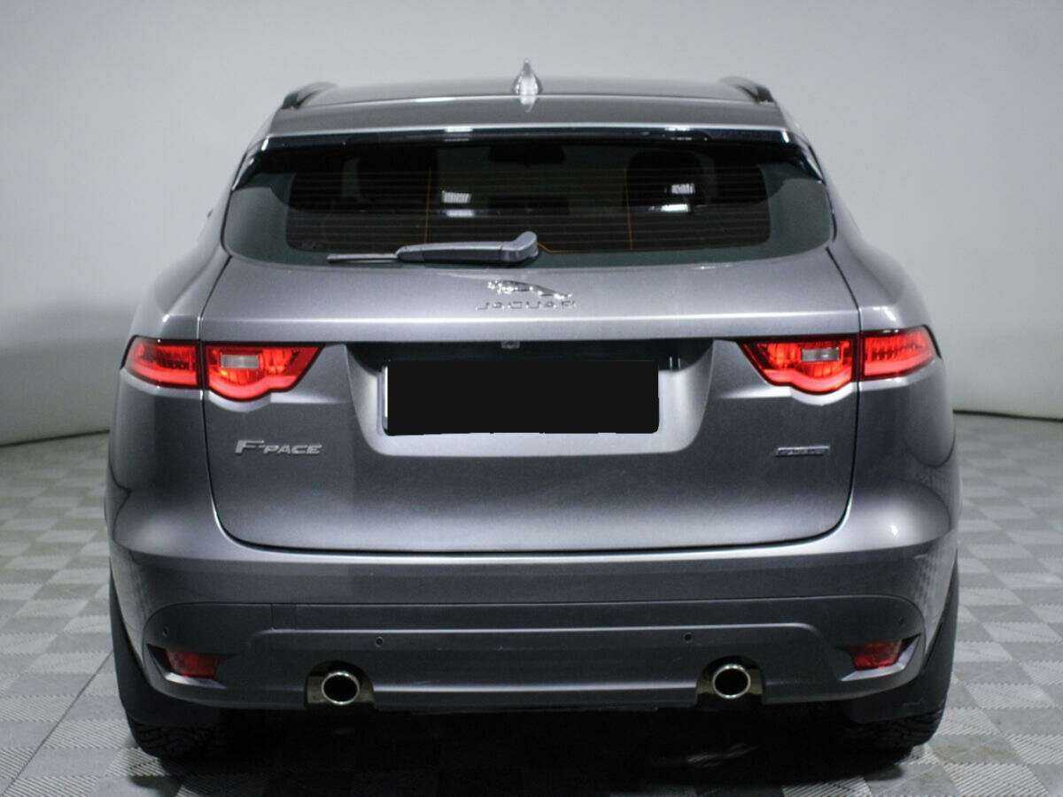 Купить Jaguar F-Pace с пробегом. Фото: #4