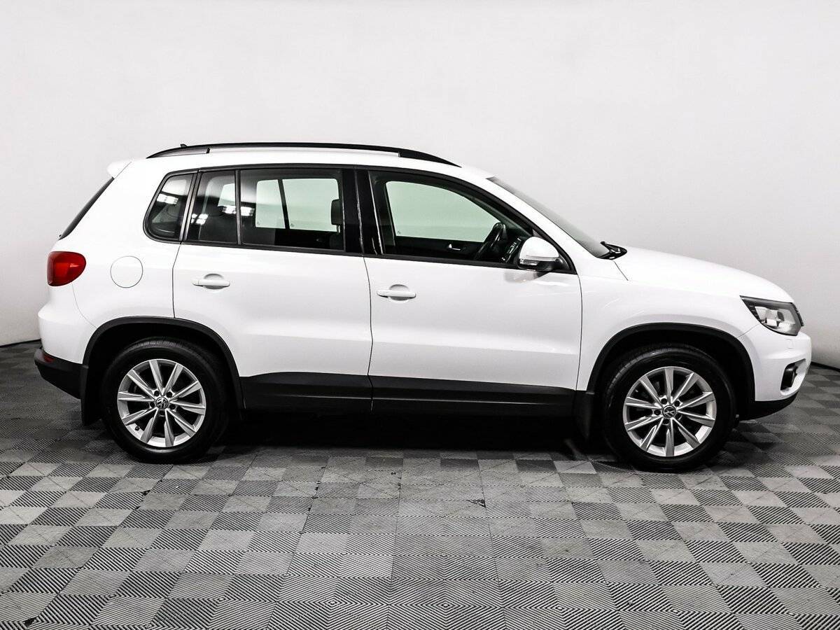 Купить Volkswagen Tiguan с пробегом. Фото: #3