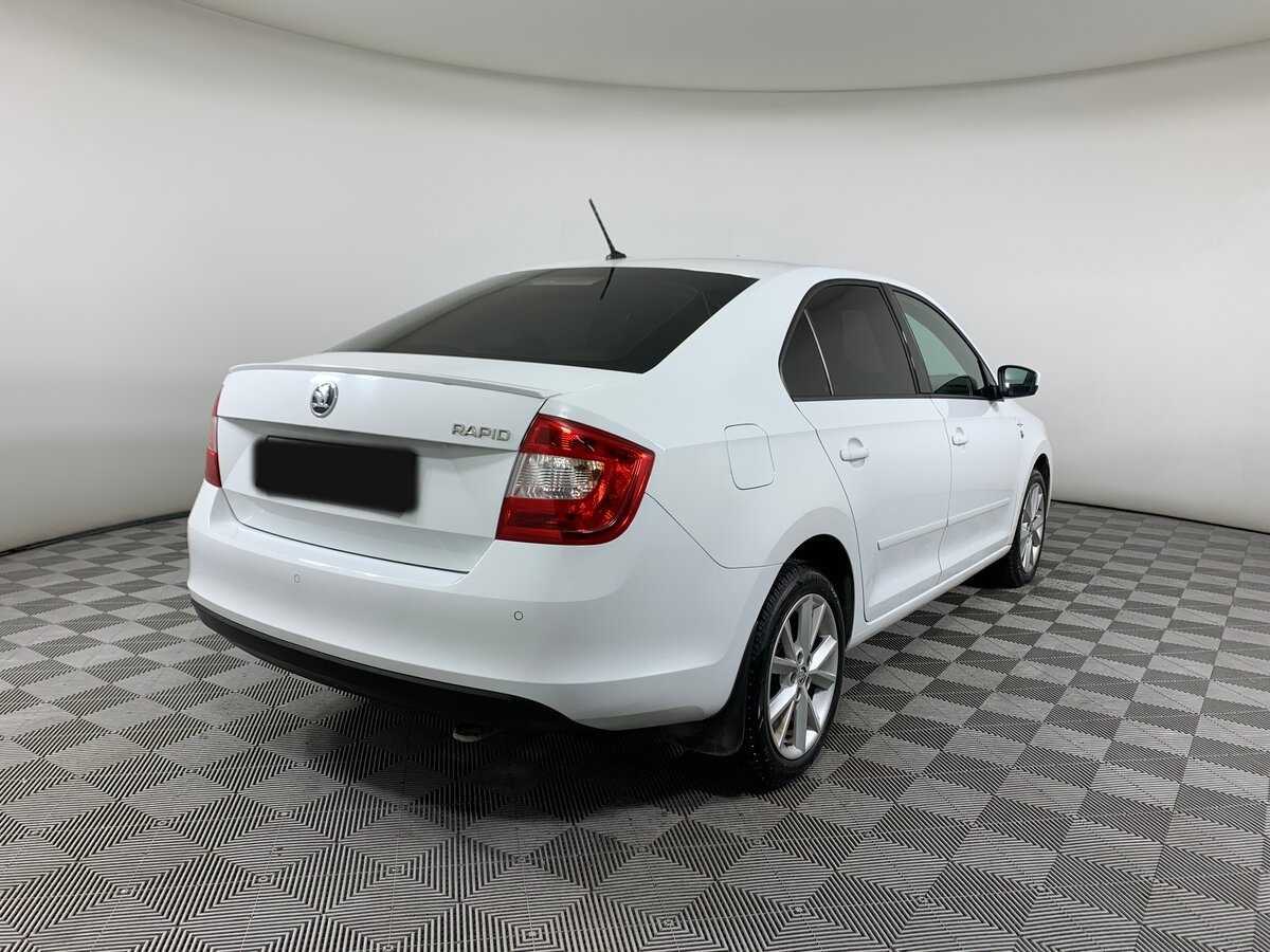 Купить Skoda Rapid с пробегом. Фото: #4