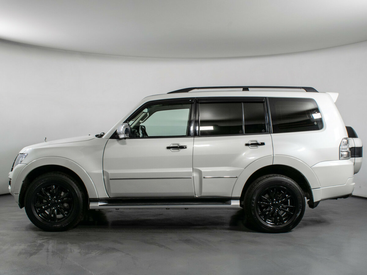 Купить Mitsubishi Pajero с пробегом. Фото: #7