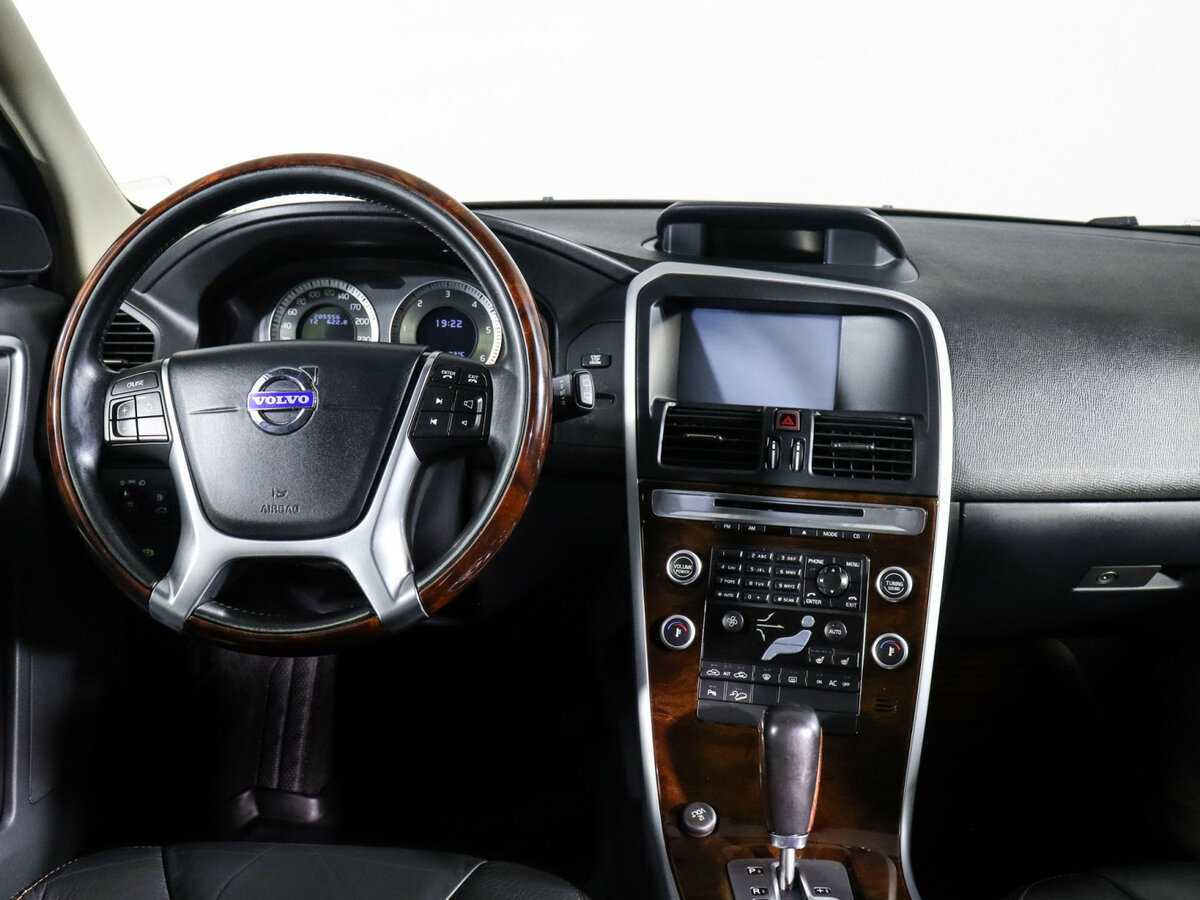 Купить Volvo XC60 с пробегом. Фото: #8