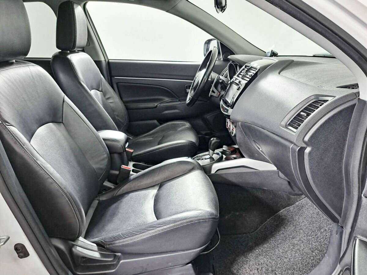 Купить Mitsubishi ASX с пробегом. Фото: #8