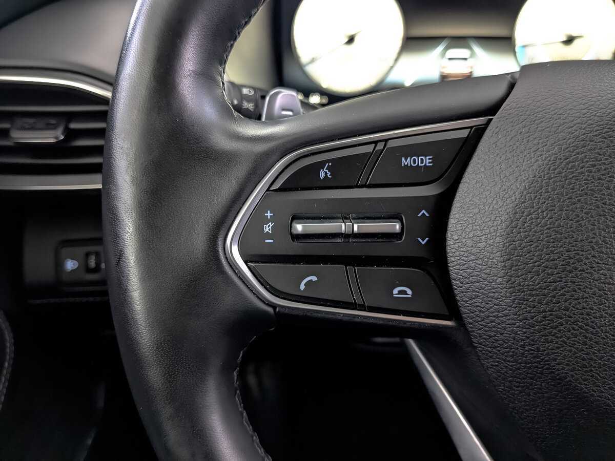 Купить Hyundai Santa Fe с пробегом. Фото: #27