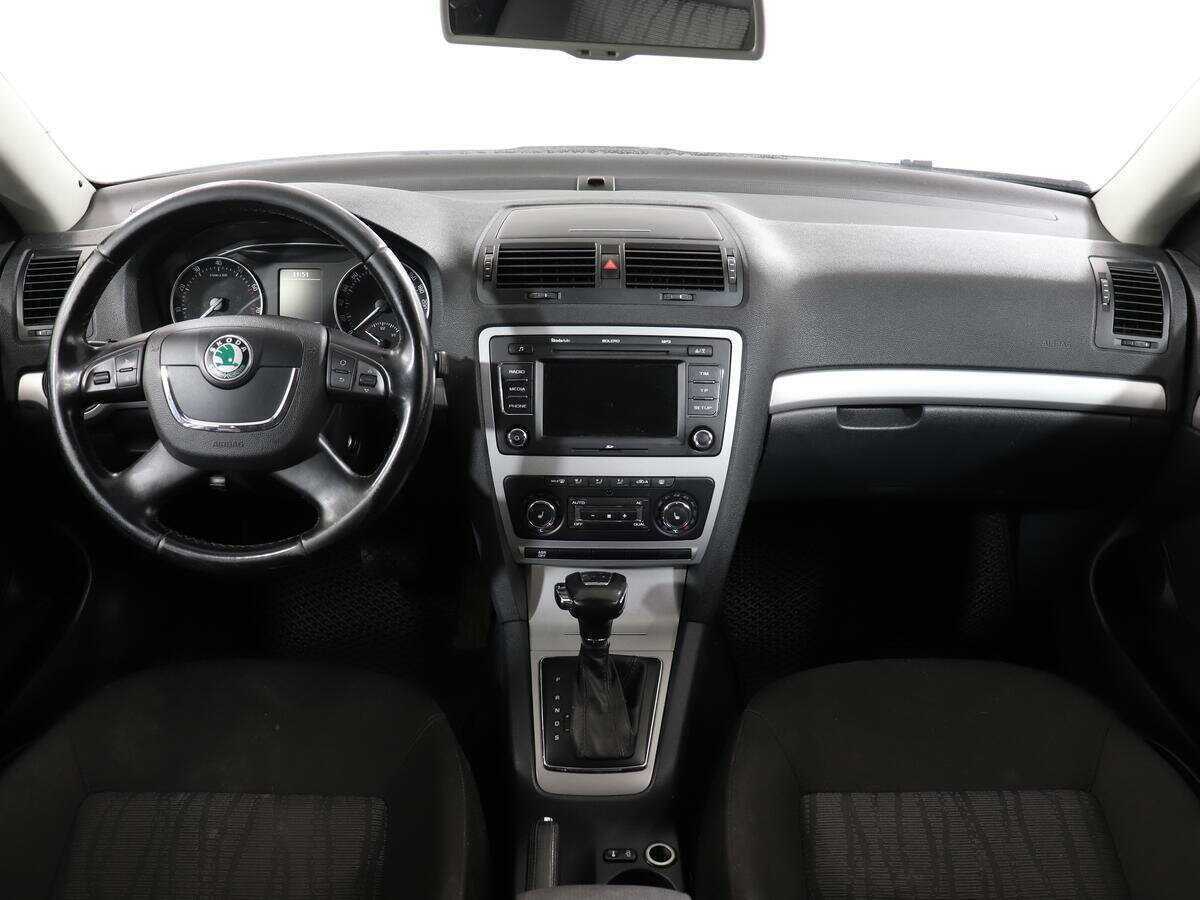 Купить Skoda Octavia с пробегом. Фото: #11