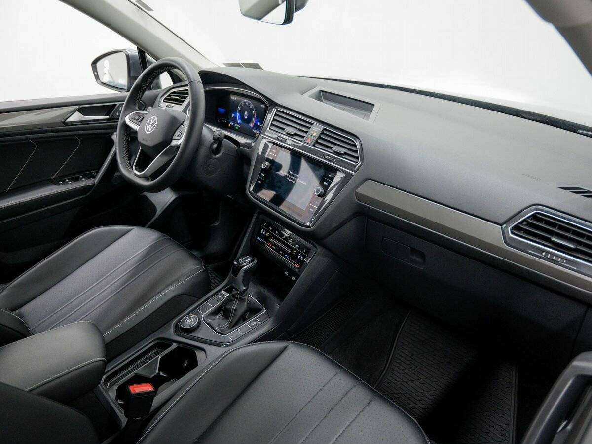 Купить Volkswagen Tiguan с пробегом. Фото: #7