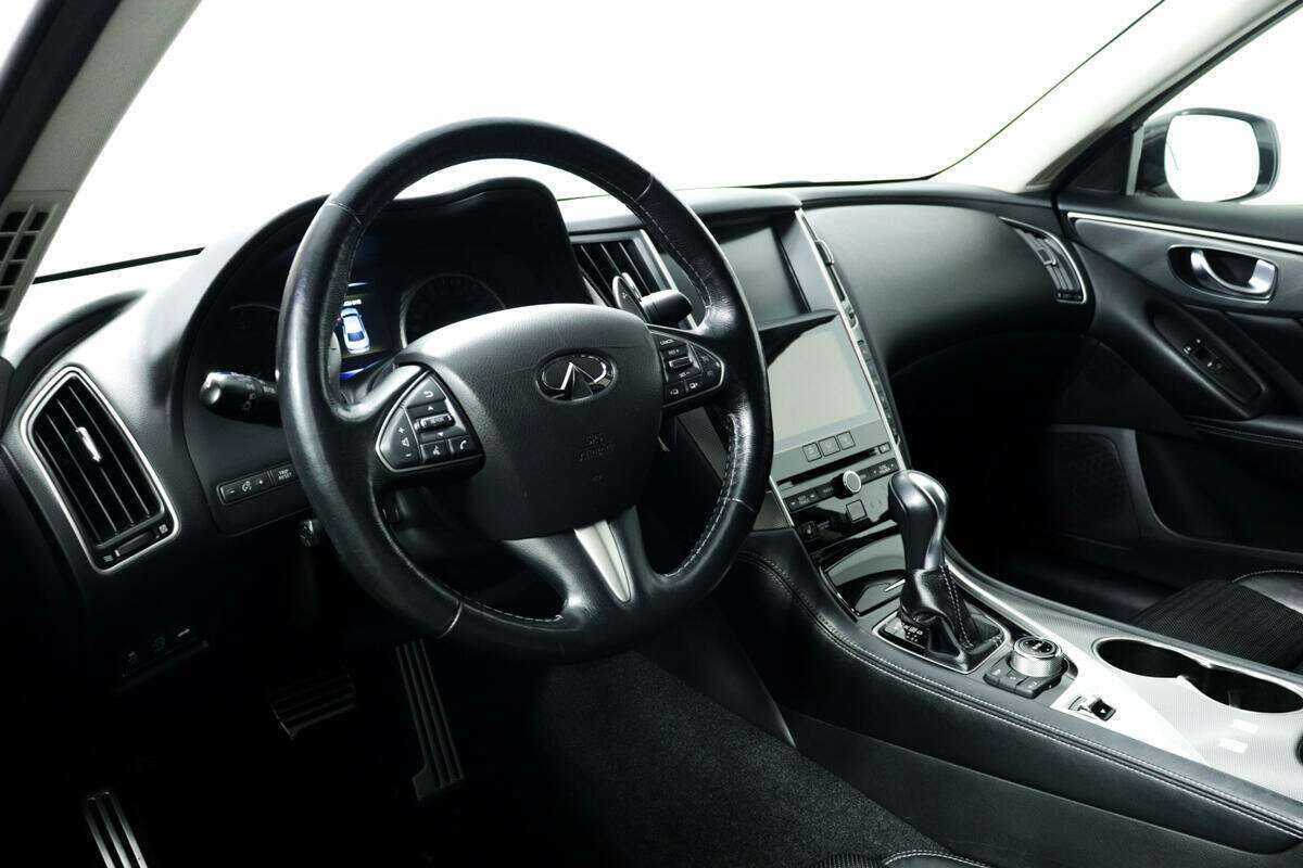 Купить Infiniti Q50 с пробегом. Фото: #12