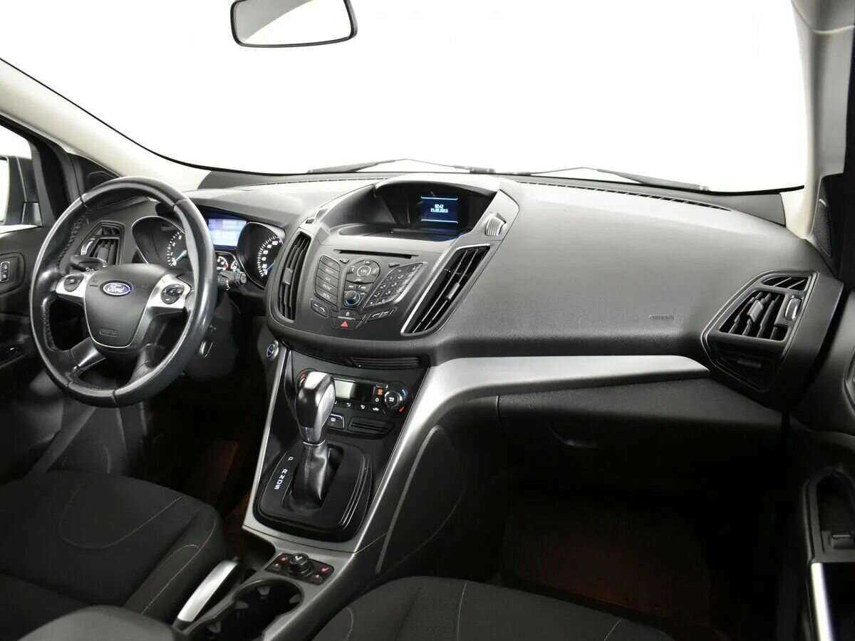 Купить Ford Kuga с пробегом. Фото: #6