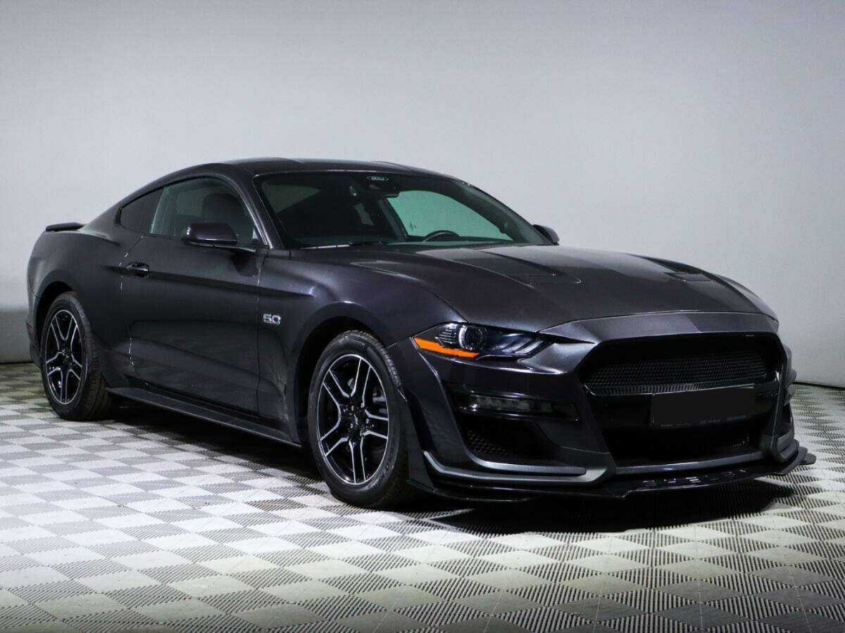 Купить Ford Mustang с пробегом. Фото: #2