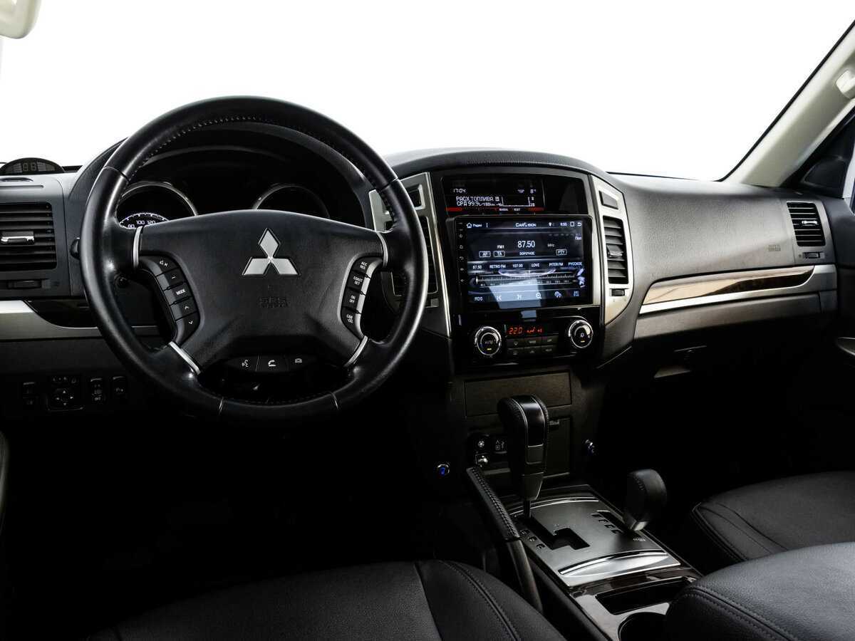 Купить Mitsubishi Pajero с пробегом. Фото: #7