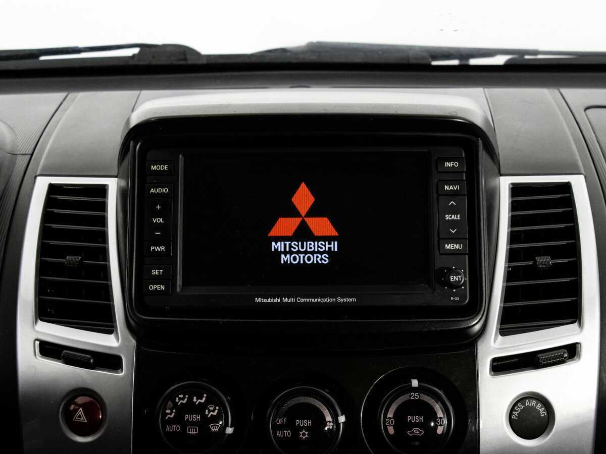 Купить Mitsubishi Pajero Sport с пробегом. Фото: #10