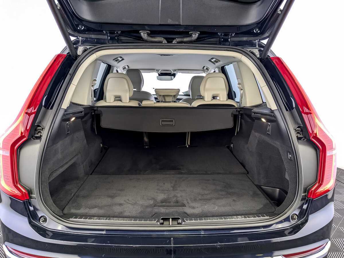Купить Volvo XC90 с пробегом. Фото: #7