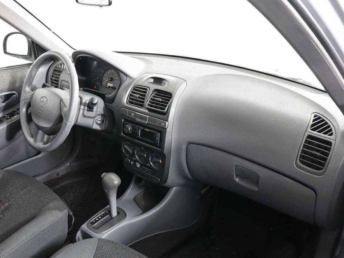 Купить Hyundai Accent с пробегом. Фото: #5