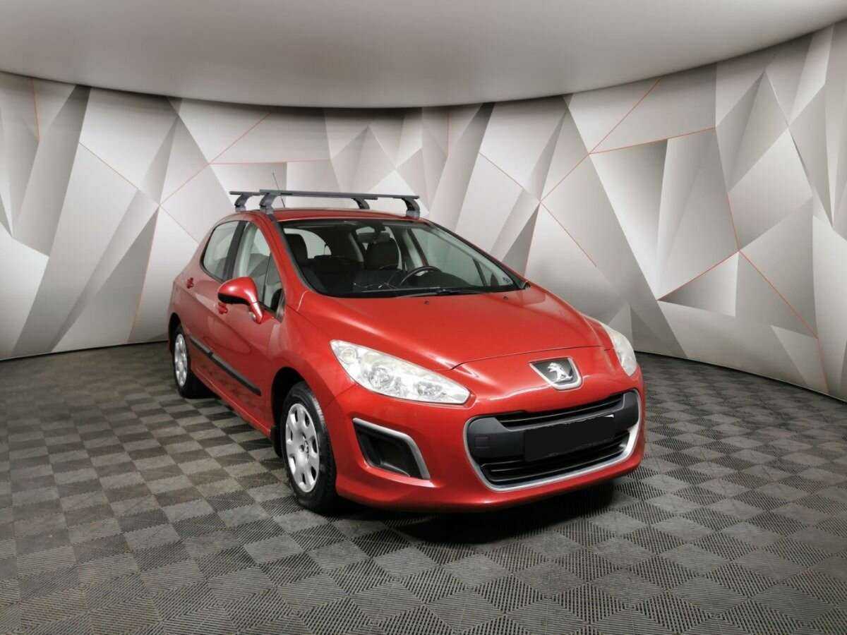 Купить Peugeot 308 с пробегом. Фото: #2