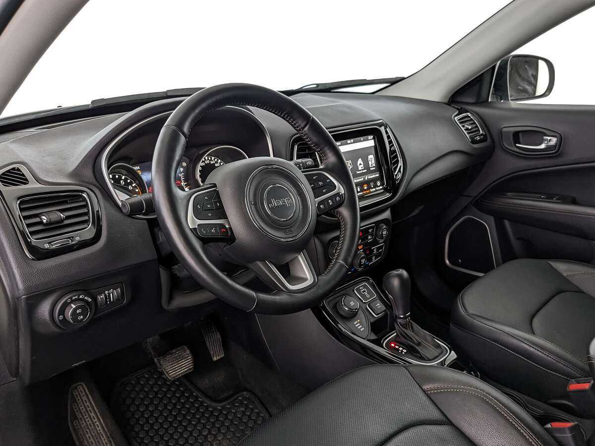 Купить Jeep Compass с пробегом. Фото: #10