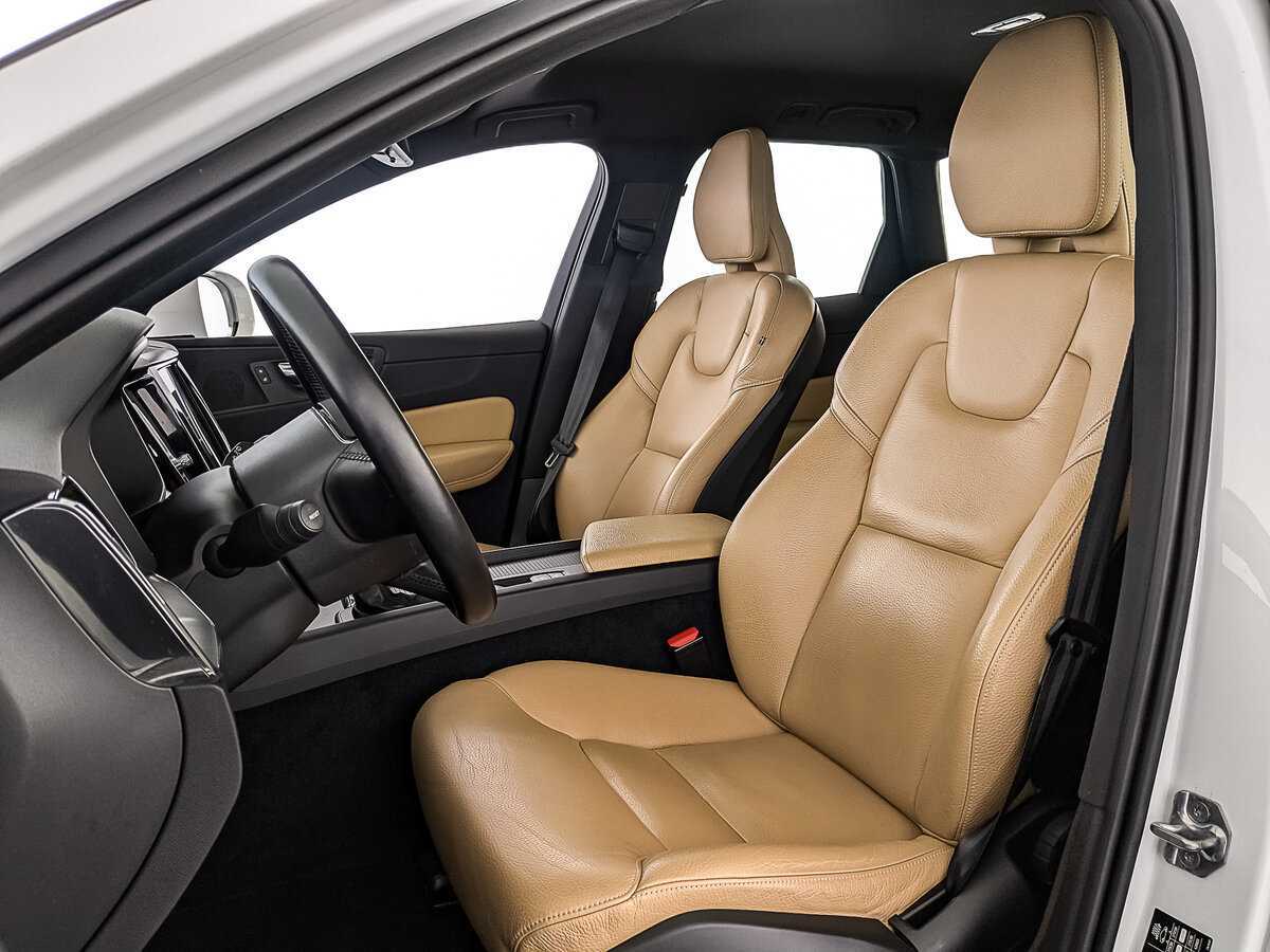 Купить Volvo XC60 с пробегом. Фото: #19