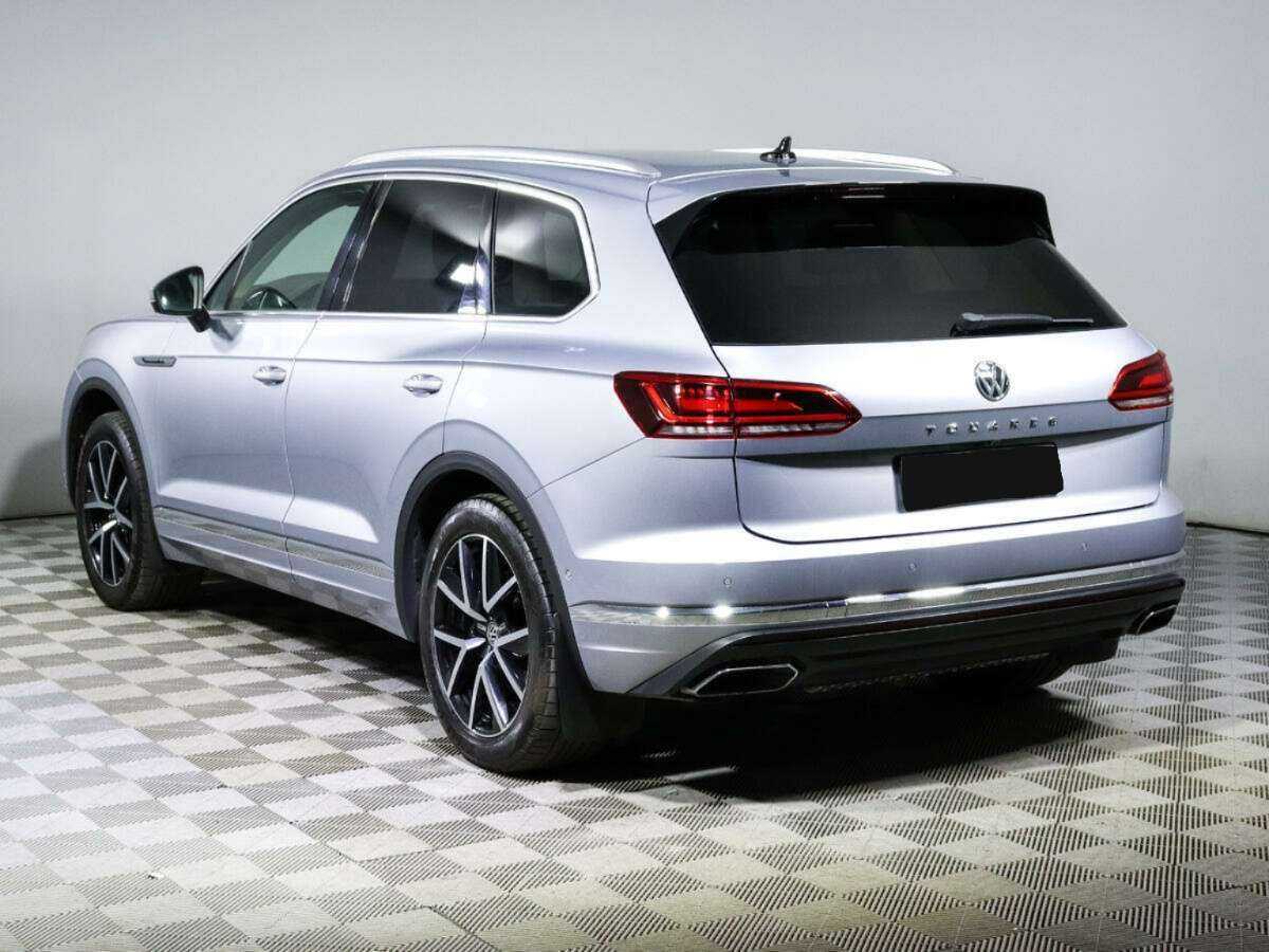 Купить Volkswagen Touareg с пробегом. Фото: #5