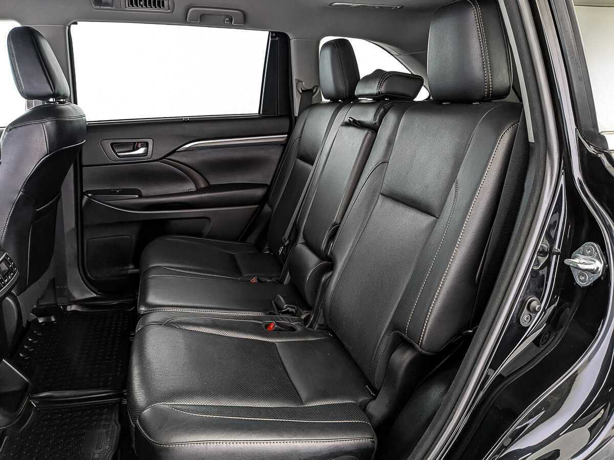 Купить Toyota Highlander с пробегом. Фото: #14