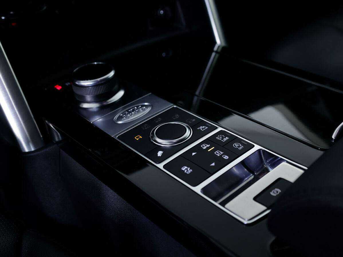 Купить Land Rover Discovery с пробегом. Фото: #16