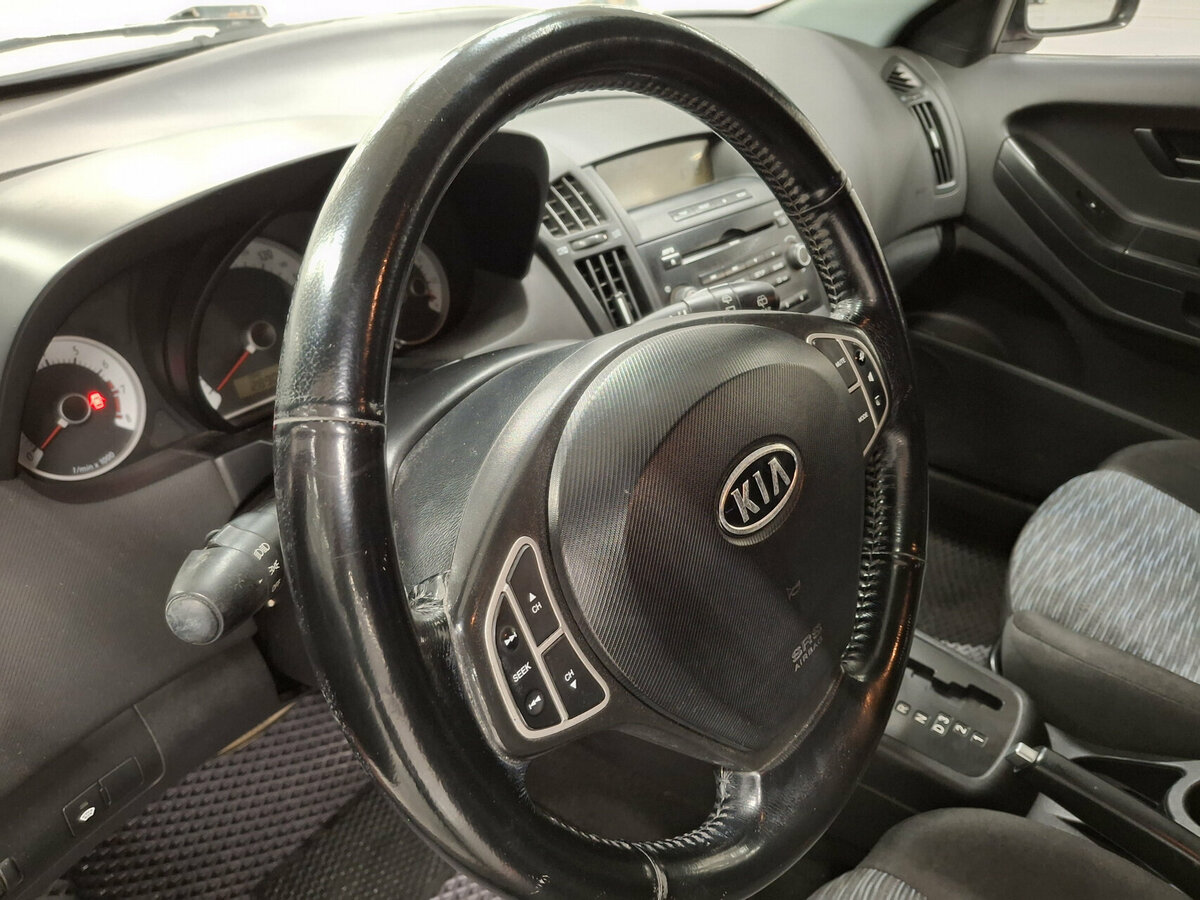 Купить Kia Ceed с пробегом. Фото: #18