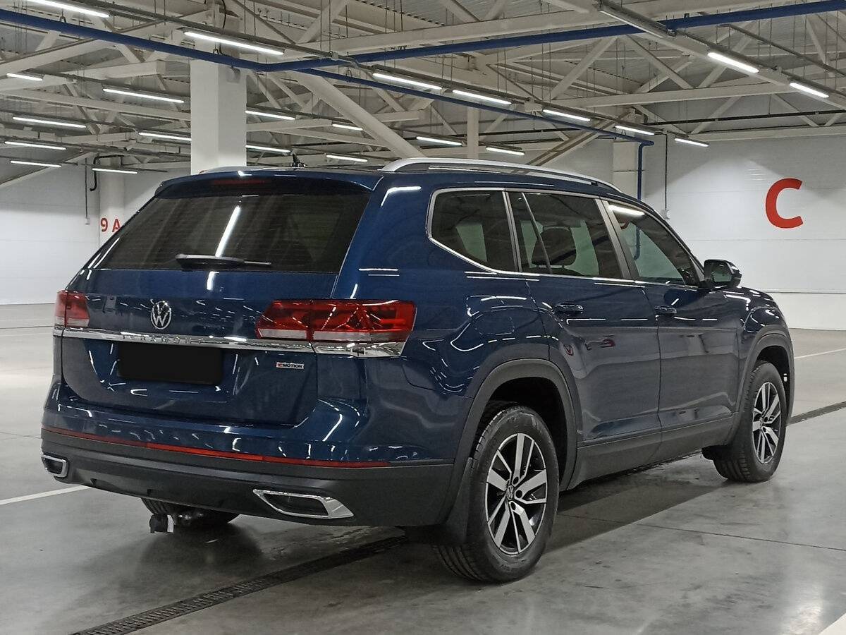 Купить Volkswagen Teramont с пробегом. Фото: #4
