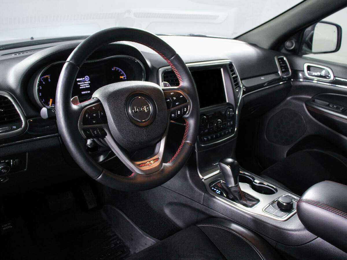 Купить Jeep Grand Cherokee с пробегом. Фото: #13