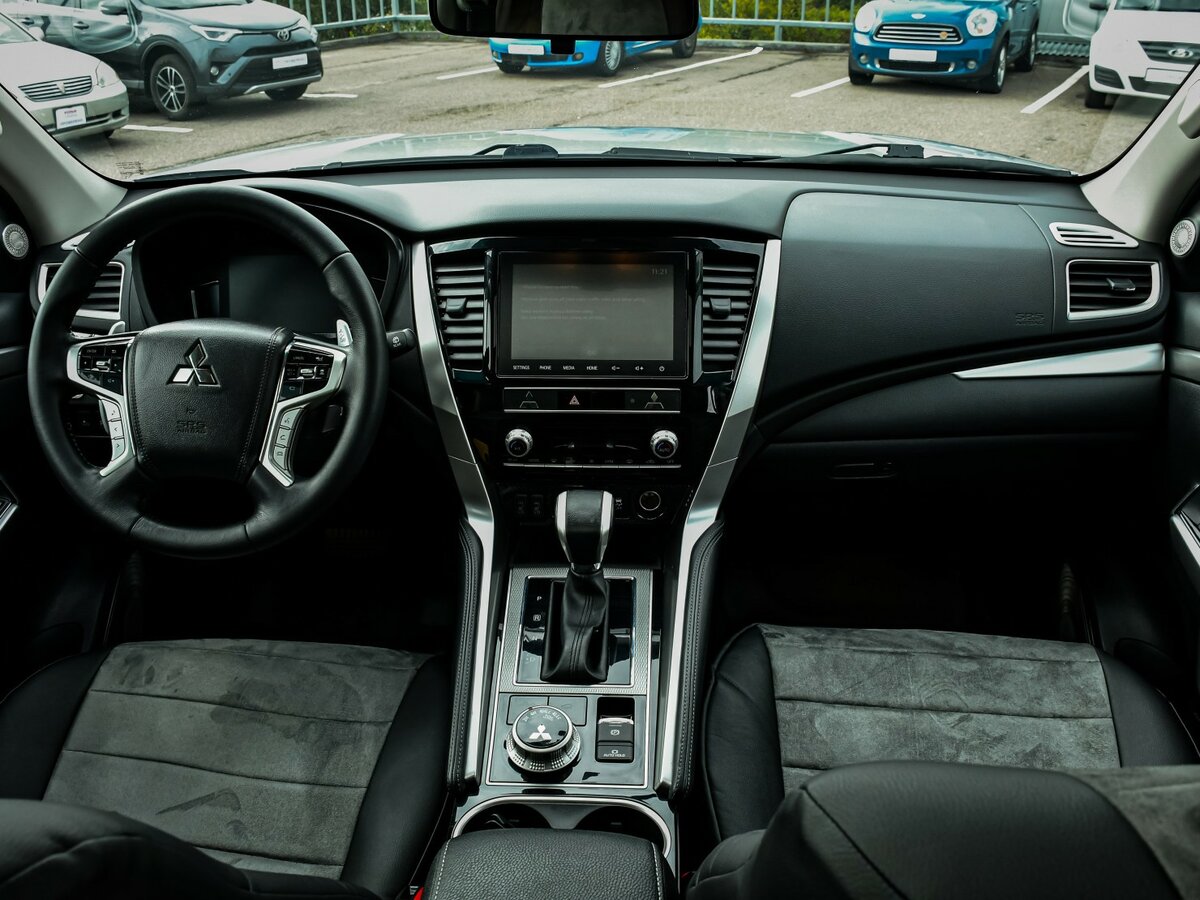 Купить Mitsubishi Montero Sport с пробегом. Фото: #12