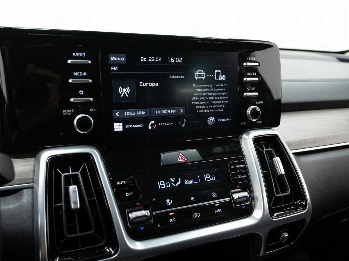 Купить Kia Sorento с пробегом. Фото: #21