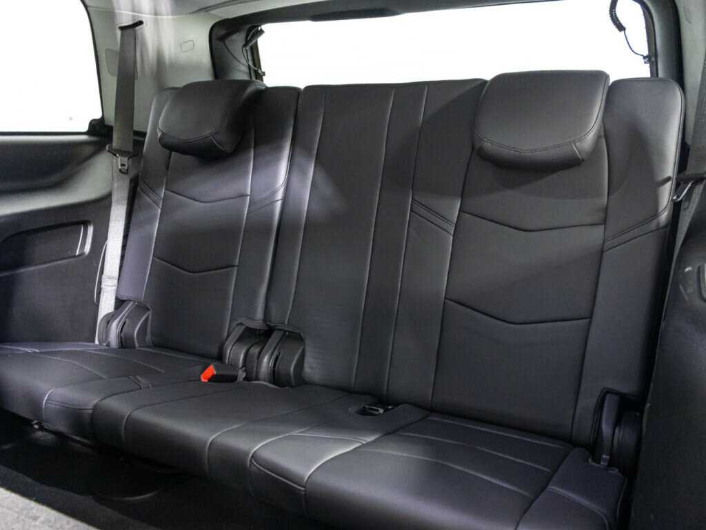 Купить Cadillac Escalade с пробегом. Фото: #17