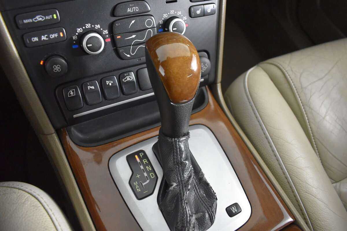 Купить Volvo XC90 с пробегом. Фото: #13