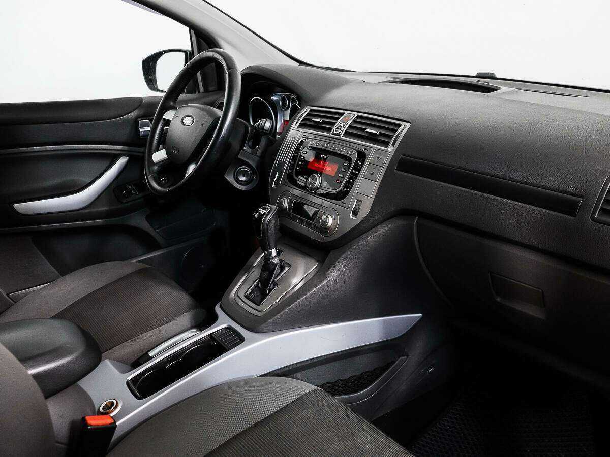 Купить Ford Kuga с пробегом. Фото: #10