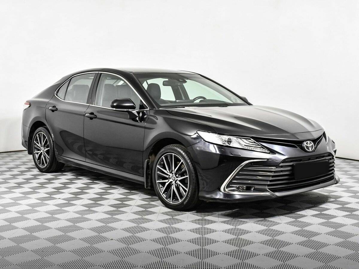 Купить Toyota Camry с пробегом. Фото: #2