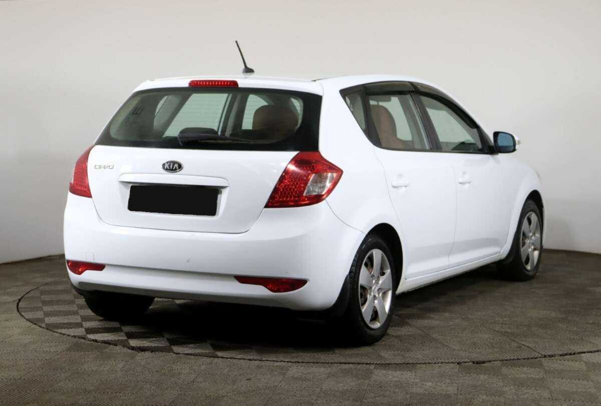 Купить Kia Ceed с пробегом. Фото: #4