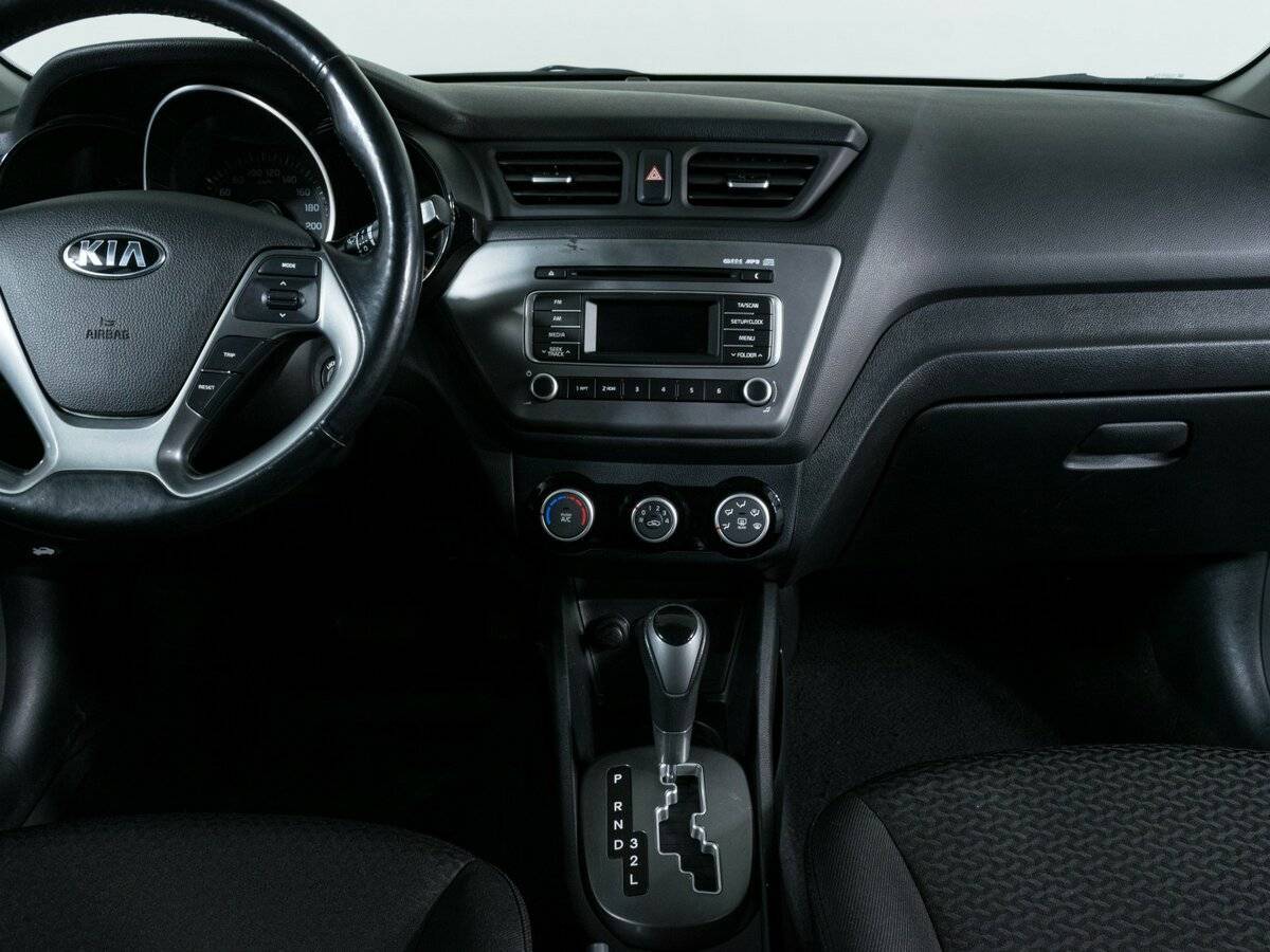 Купить Kia Rio с пробегом. Фото: #8