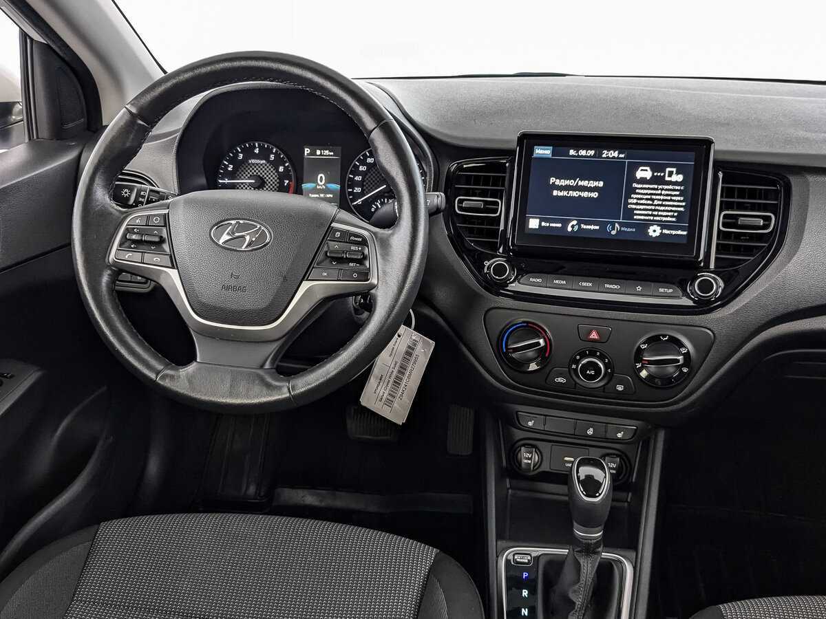 Купить Hyundai Solaris с пробегом. Фото: #15