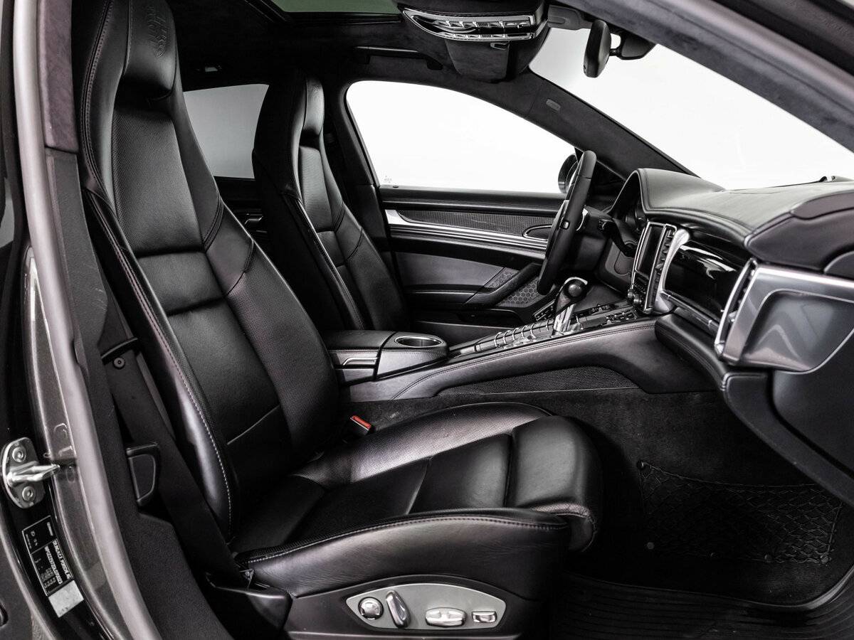 Купить Porsche Panamera с пробегом. Фото: #27