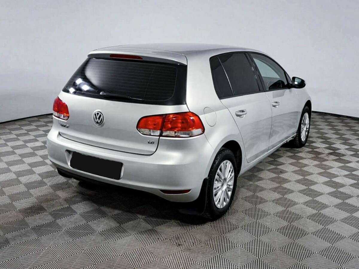 Купить Volkswagen Golf с пробегом. Фото: #4