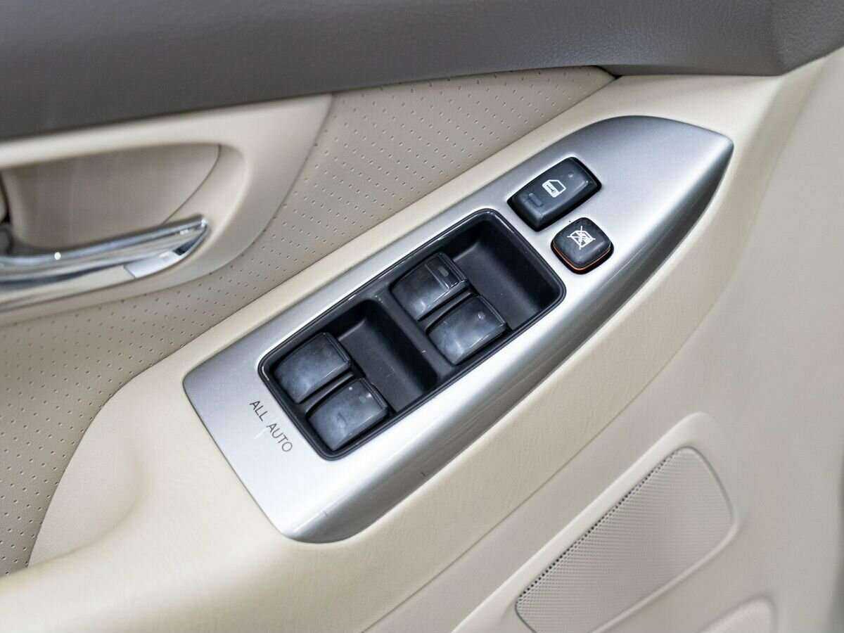 Купить Toyota Land Cruiser Prado с пробегом. Фото: #14